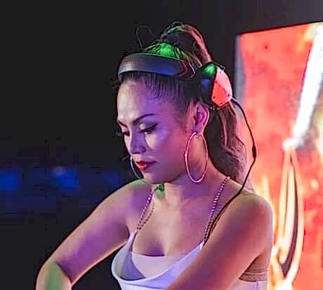 Klasik Gitar Öğretmeni | Lolada Müzik Dersleri Kursu